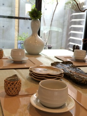 ほうじ茶とおはぎのお茶の時間 (2)