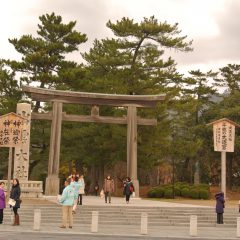 神有月の出雲大社へ