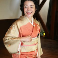 和服の所作：流れるように美しく歩く　