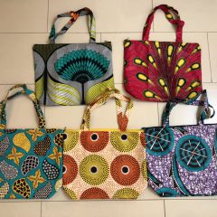 アフリカの布、雑貨　そして砥部焼　展示販売会