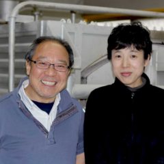 砥部焼　遠藤窯　遠藤裕人・愛さん