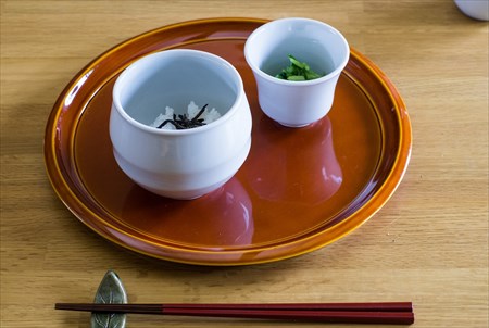 砥部焼　白潟八洲彦　白磁　カップ　cup　TOBEYAKI　　white　porcelain