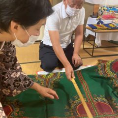 アフリカのエネルギーが詰まった生地を日本舞踊家　尾上博美様がまとう！