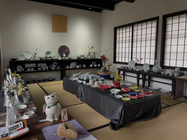 砥部焼 五松園窯 二宮好史さん 象嵌の器 | 山田 聡子のギャラリー凜